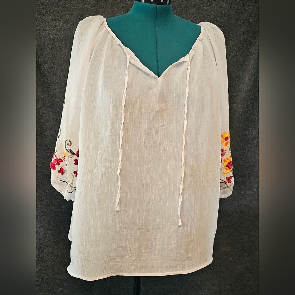 New York Clothing Company white blouse with floral embroidered sleeves. Size M